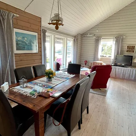 6 Person In Espevaer-by Traum