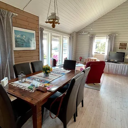 6 Person In Espev R Holiday home *