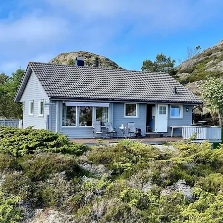 6 Person In Espev R Holiday home *